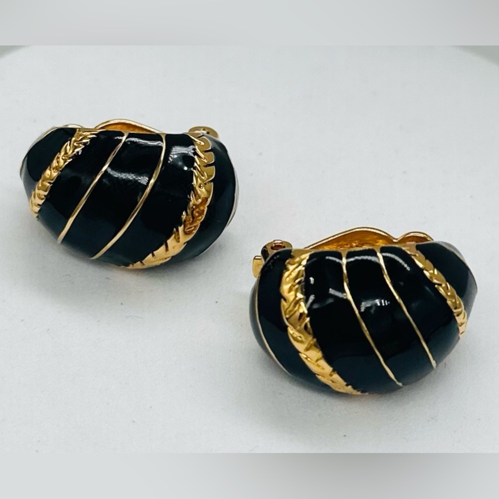 Joan Rivers Gold Tone Black Enamel Rhinestone Clip Earrings Chunky 90s